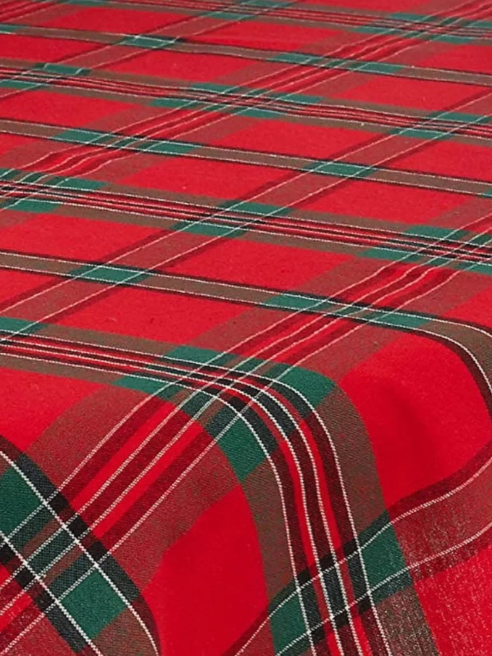 Design Imports Holiday Plaid Tablecloth 70